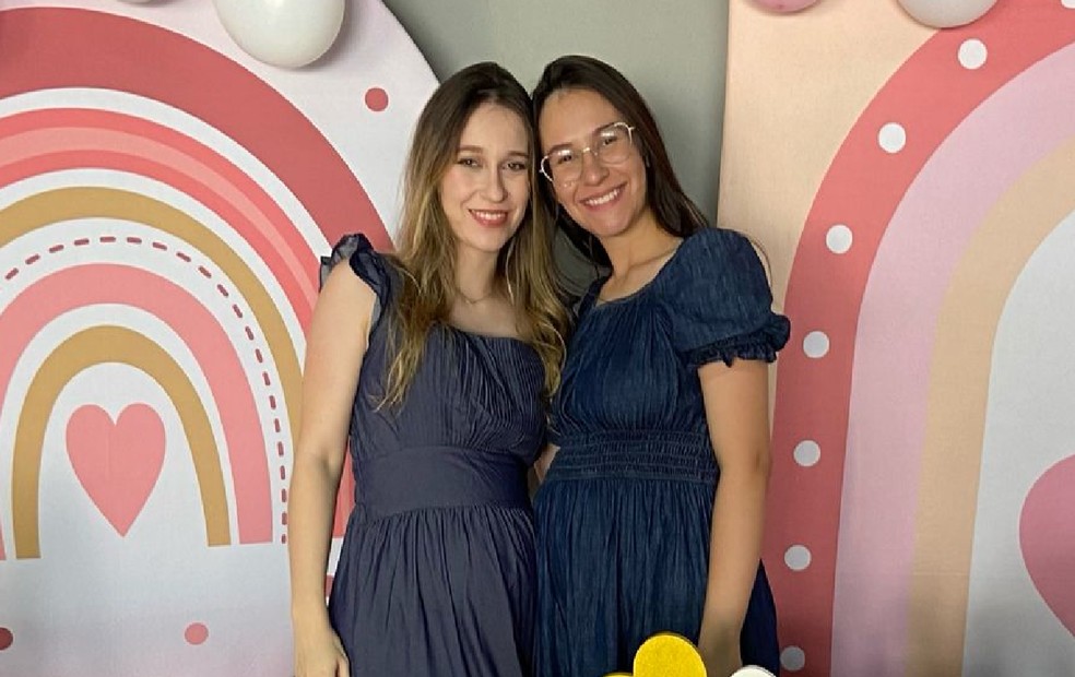 Irmãs do interior de SP dão à luz no mesmo dia e são colegas de quarto na maternidade — Foto: Arquivo pessoal