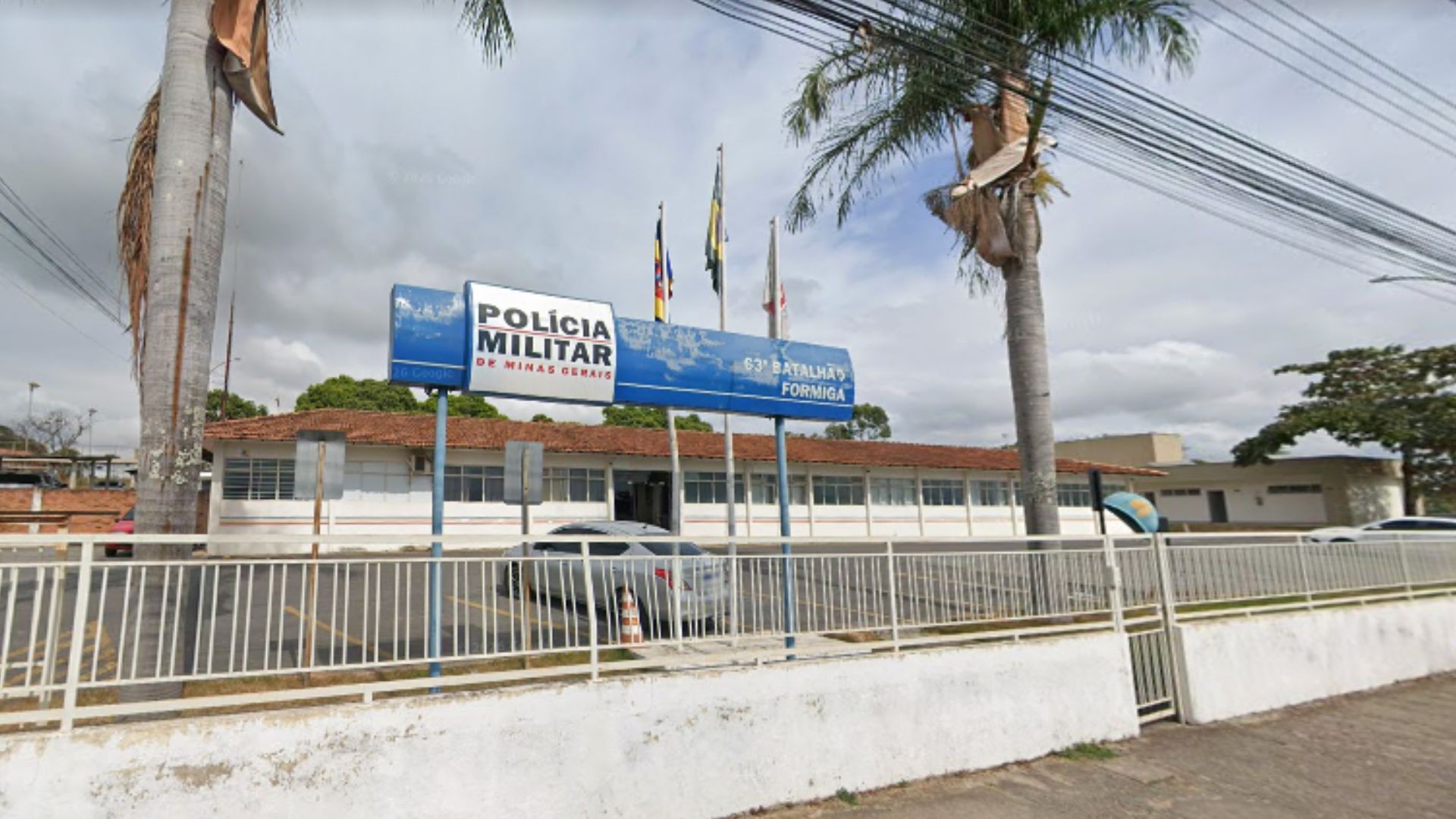 Idoso de 81 anos morre após ser atacado por mulher com faca enquanto andava de bicicleta em MG