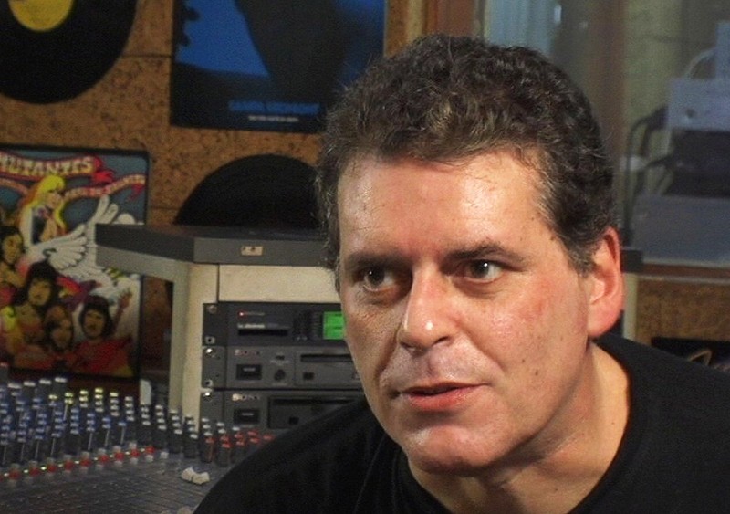 Radialista Luiz Antonio Mello deixa no ar idealismo histórico que impulsionou o rock brasileiro entre 1982 e 1984