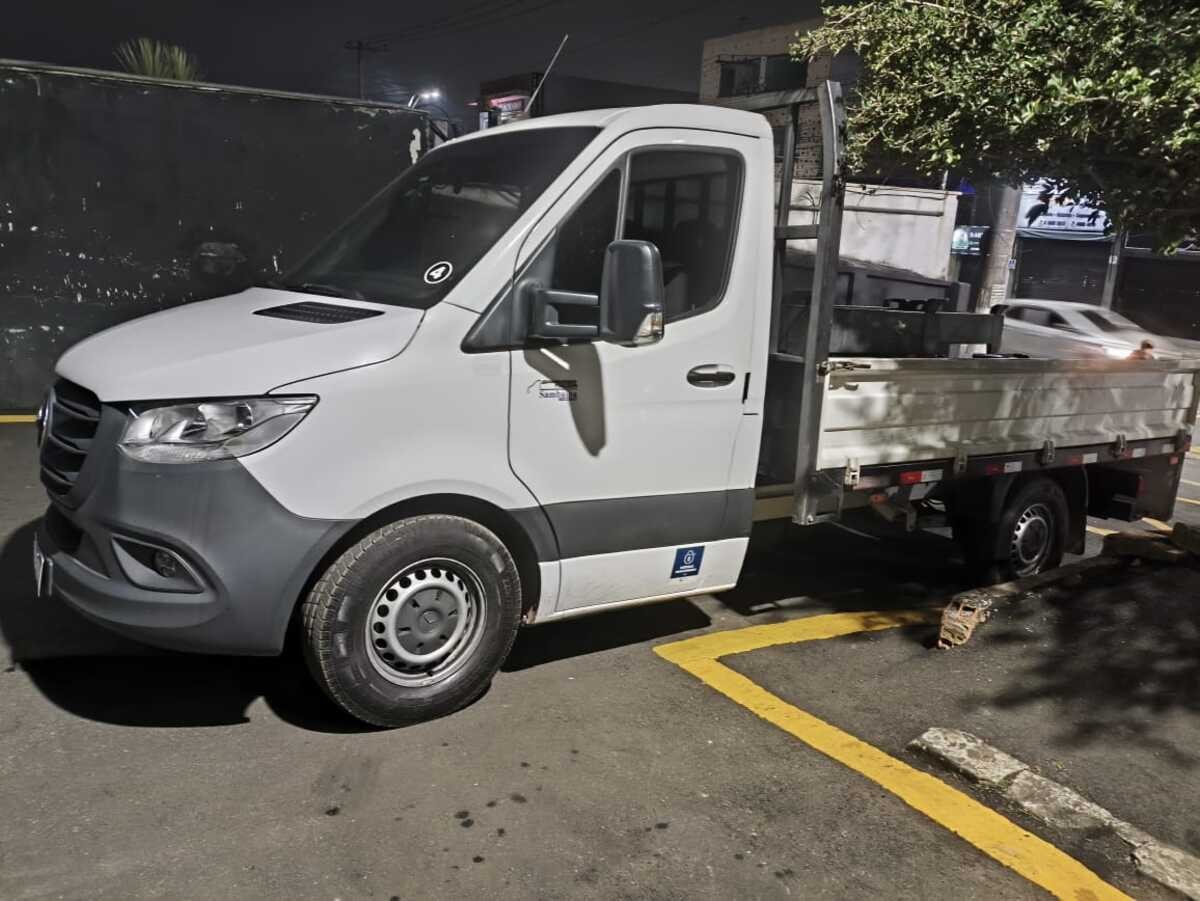 Polícia recupera veículo e liberta refém de cárcere privado em Poá