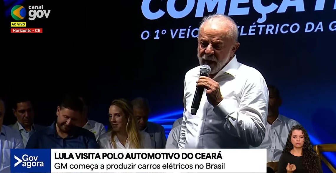 Lula visita polo automotivo que vai produzir carros elétricos no Ceará