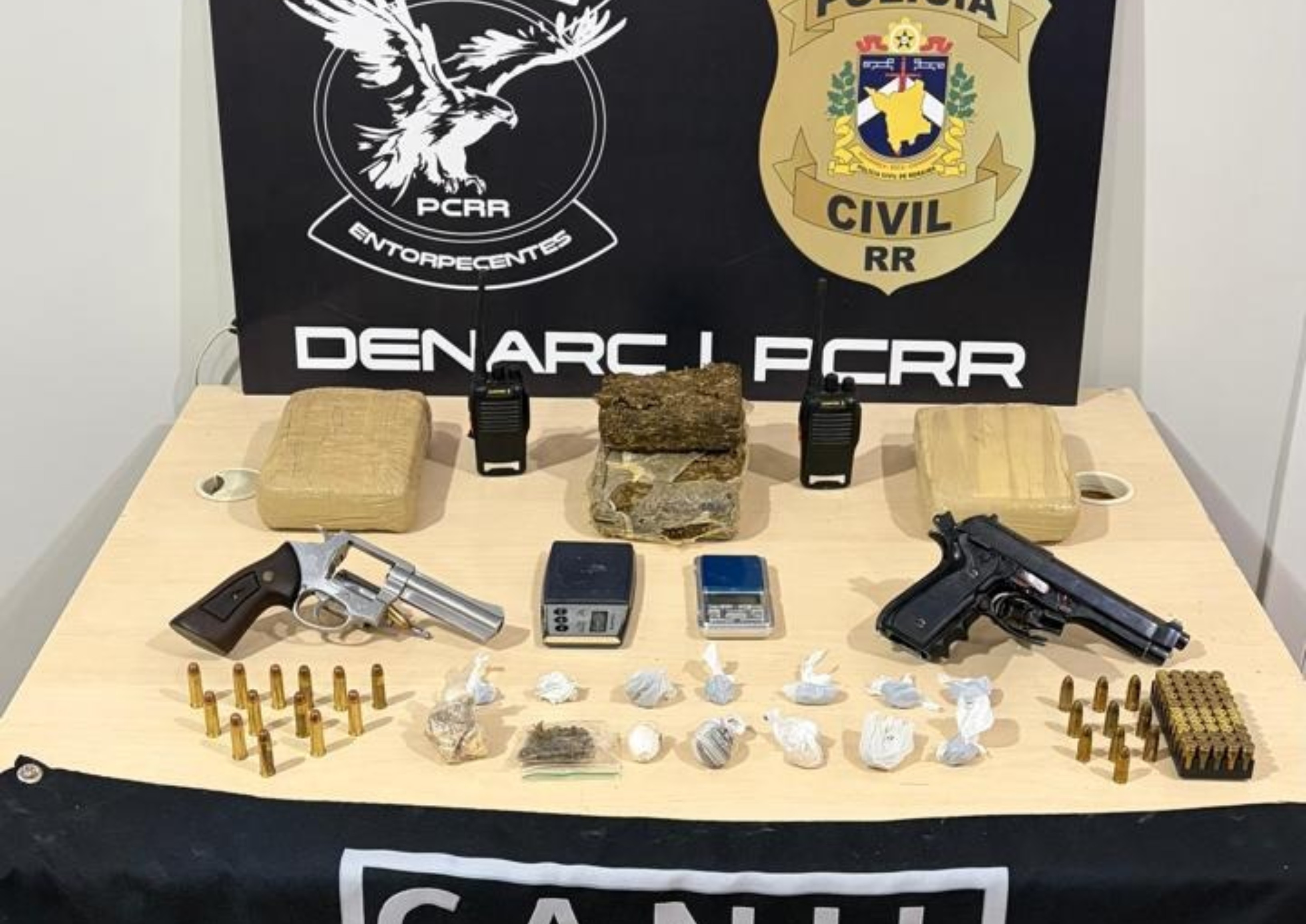 Trio é preso com armas, quase 80 munições e drogas em operação no João de Barro, em Boa Vista