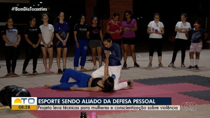 Mulheres aprendem técnicas de defesa pessoal em projeto gratuito de ações preventivas