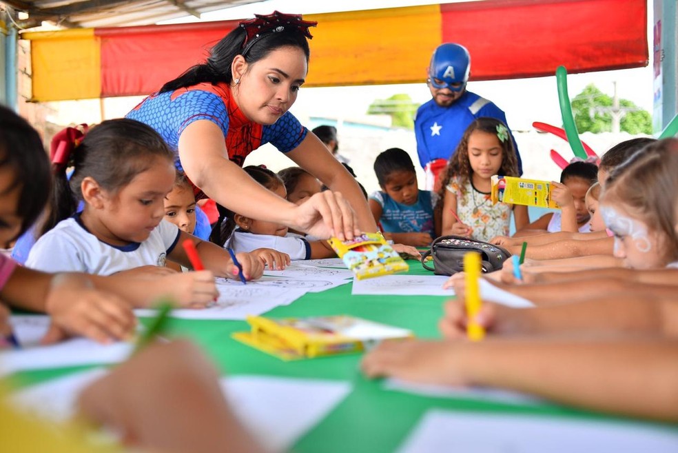 Guarda Municipal realiza ação social em comemoração ao Dia das Crianças -  Blog Londrina