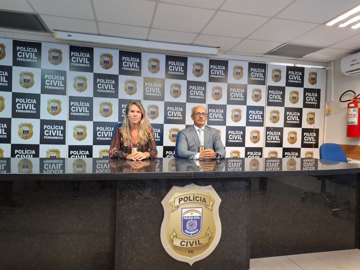 Mulher de idoso achado morto uma semana após sofrer atentando a tiros é presa junto com amante
