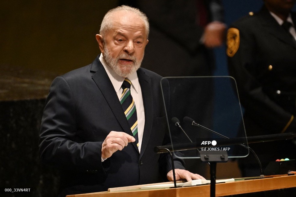 Lula durante discurso na Assembleia-Geral da ONU — Foto: Ed Jones/AFP