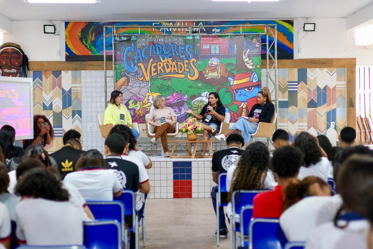 Projeto 'Caçadores de Verdades' leva experiência com game educativo sobre fake news a estudantes em São Luís