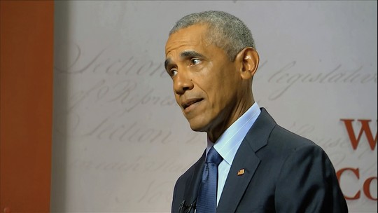 Trump pede divulgação de arquivos sobre alienígenas após fala de Obama - Foto: (Democratic National Convention via AP)
