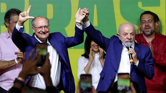 Após apelo por 'mais Alckmin', Lula planeja incluir vice em mais agendas