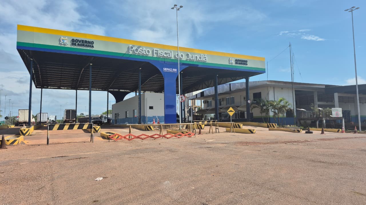 Mais de 40 periquitos são resgatados pela PM no Posto Fiscal do Jundiá, em Rorainópolis