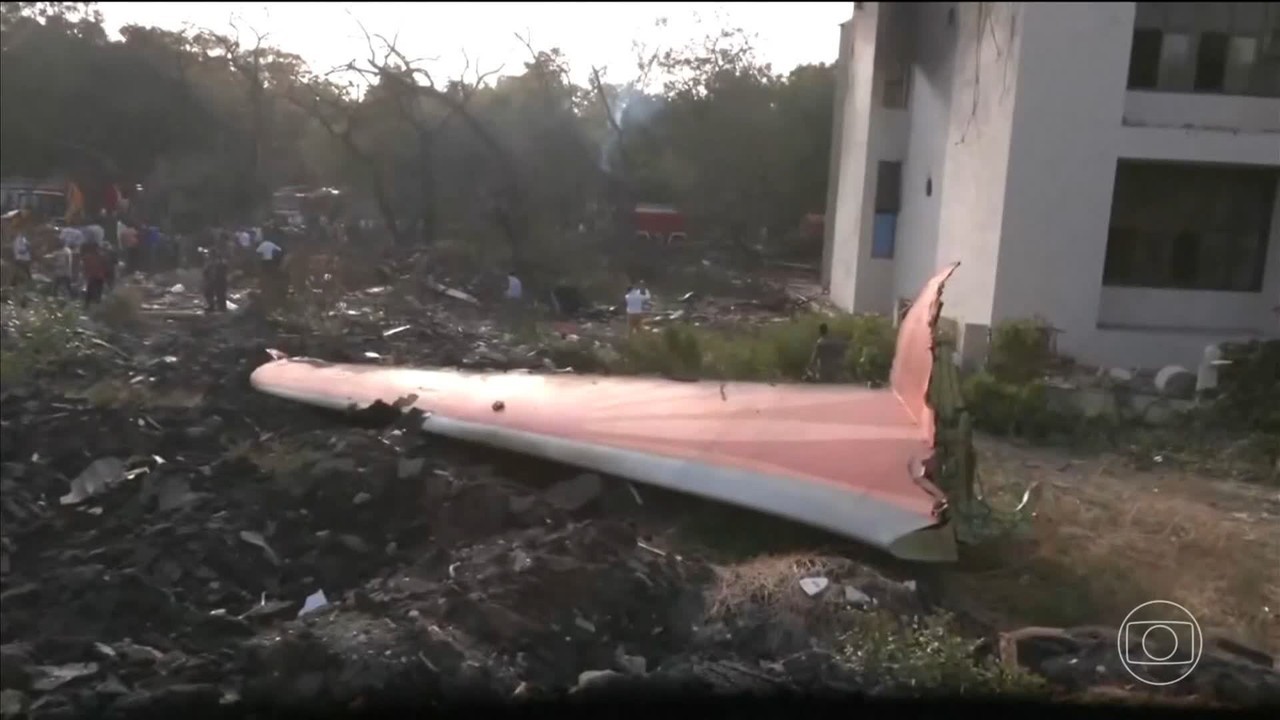 Avião da Air India faz pouso de emergência na Tailândia após ameaça de bomba