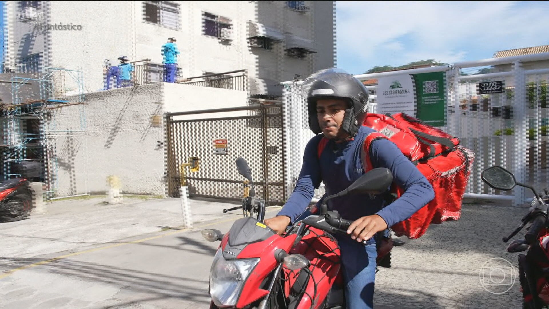 'Pra eu fazer 100 reais, tenho que rodar 10 horas': o relato de quem depende das motos como fonte de renda