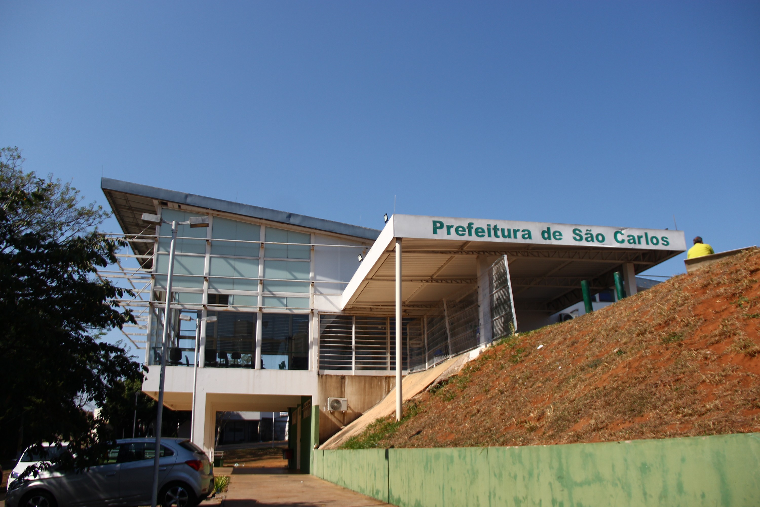 Menino de 3 anos morre afogado no interior de SP