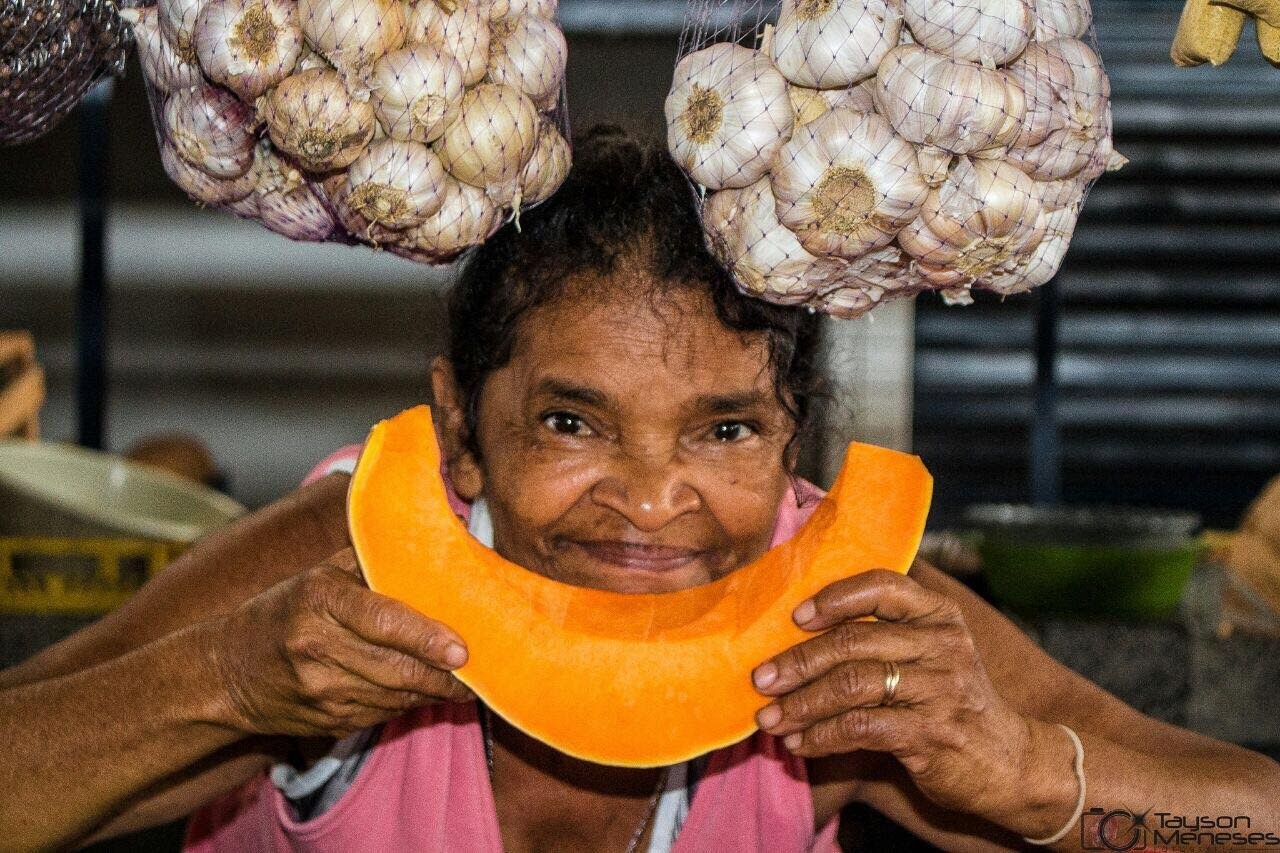 De pais para filhos: feirantes de Teresina lutam para manter tradição em meio à força dos supermercados
