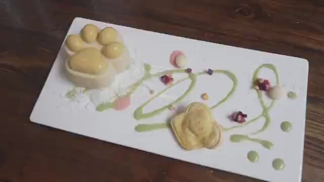 Petit gâteau para cães? Restaurante na China surpreende com cardápio exclusivo para pets