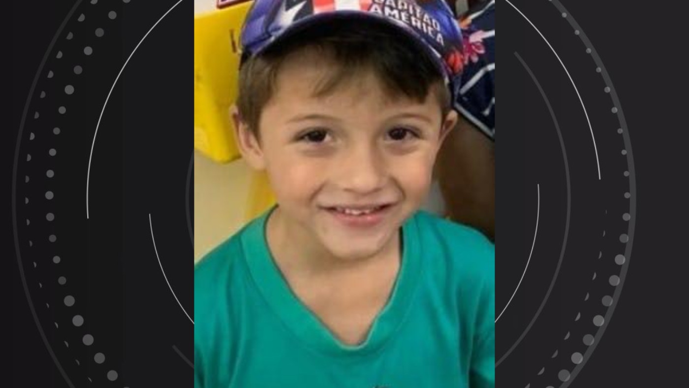 Menino de 5 anos morre após ficar submerso por 6 minutos em piscina, no Paraná