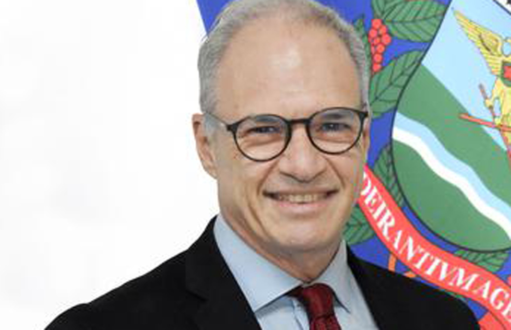 Vereador é denunciado por quebra de decoro após fala sobre distribuição de bolo: 'Vai ter pobre fazendo pobrice?'