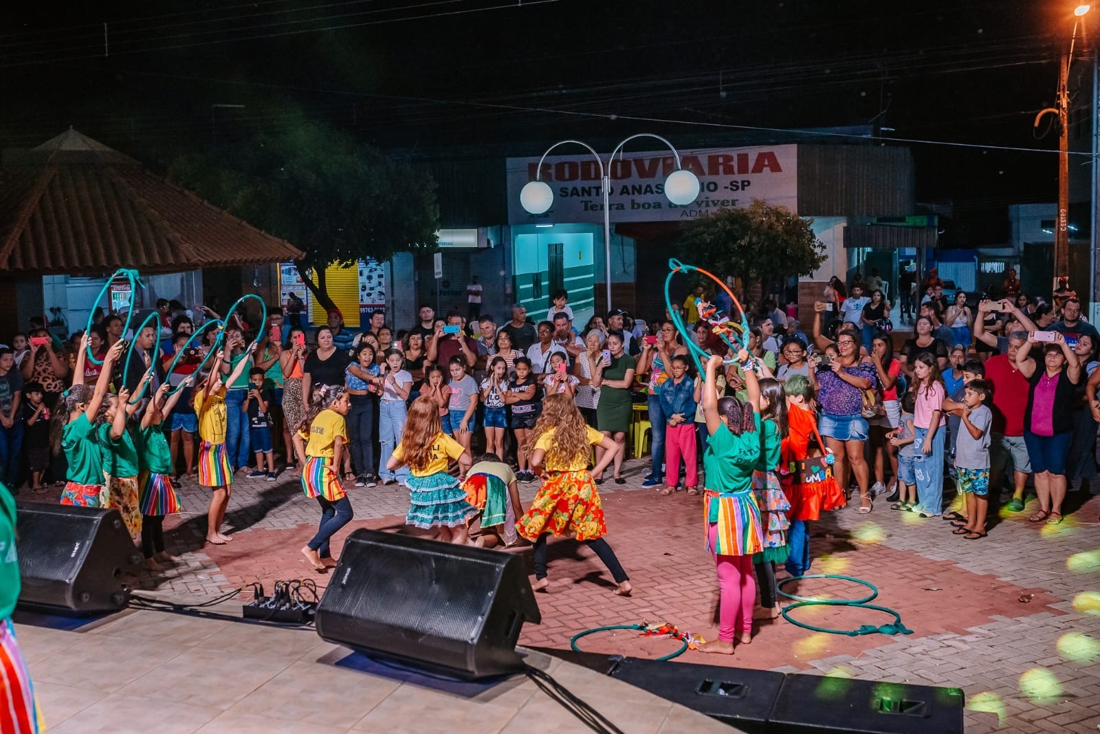 Com danças e músicas brasileiras, Festival Folclórico convida público a participar de momento cultural em Santo Anastácio