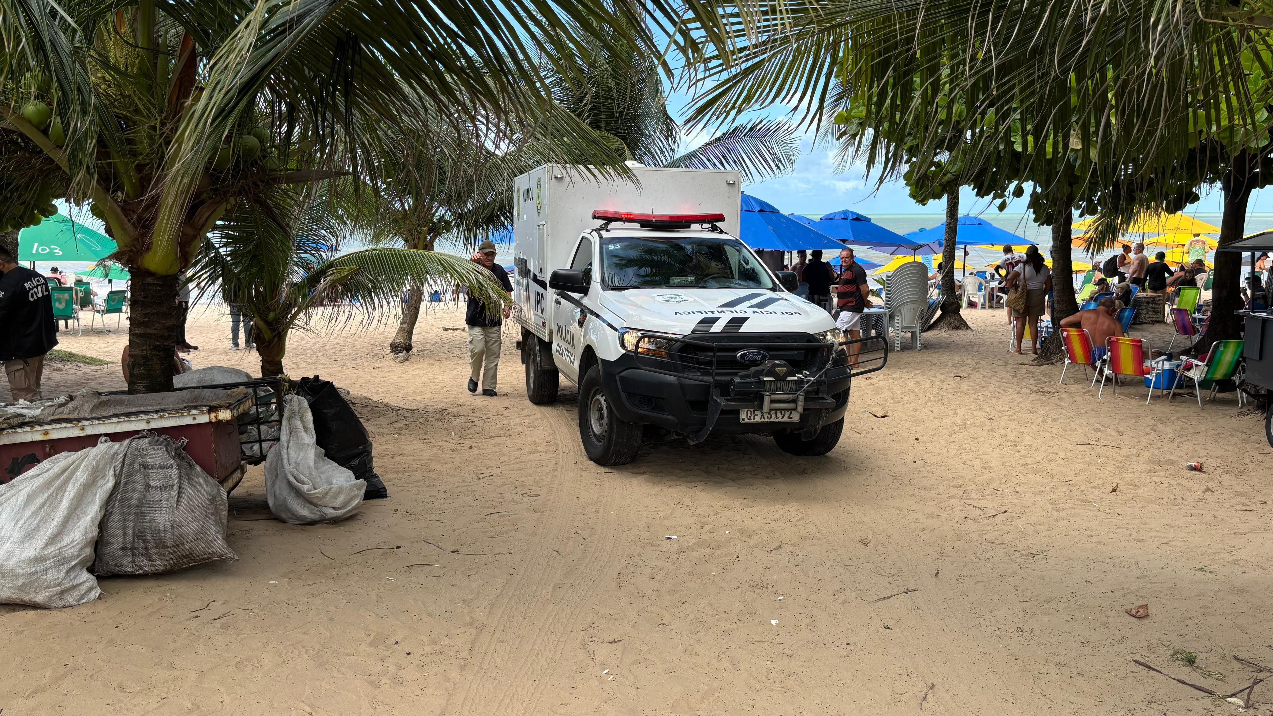 Turista morre após passar mal enquanto tomava banho no mar do Bessa 