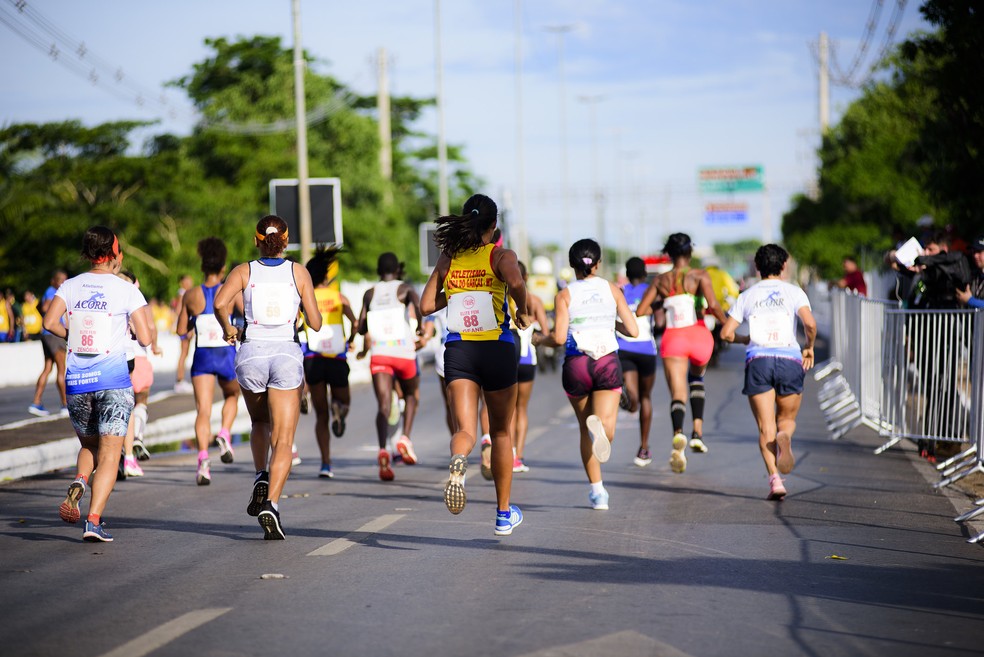 Participantes durante a Corrida de Reis — Foto: Marcos Vergueiro/Secom-MT