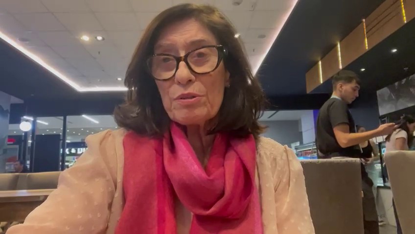 'Muito constrangedor', diz ex-deputada cadeirante após ser impedida de pegar avião por causa de almofada ortopédica
