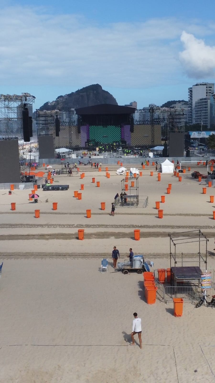 Show de Lady Gaga em Copacabana: como chegar, interdições e o que levar