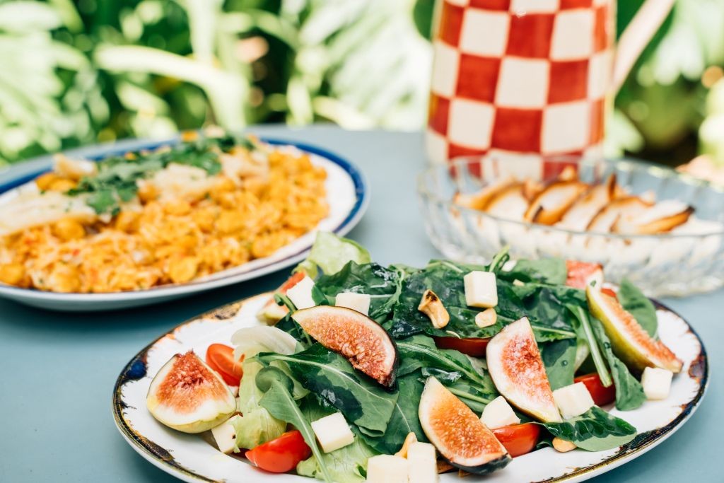 Chef Maísa Campos cria versão tropical da Ceia de Natal com receitas leves, práticas e festivas