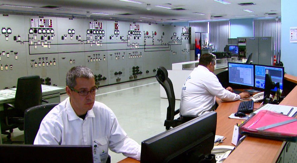 Justiça determina pelo menos três funcionários por turno em cada subestação — Foto: Arquivo/EPTV