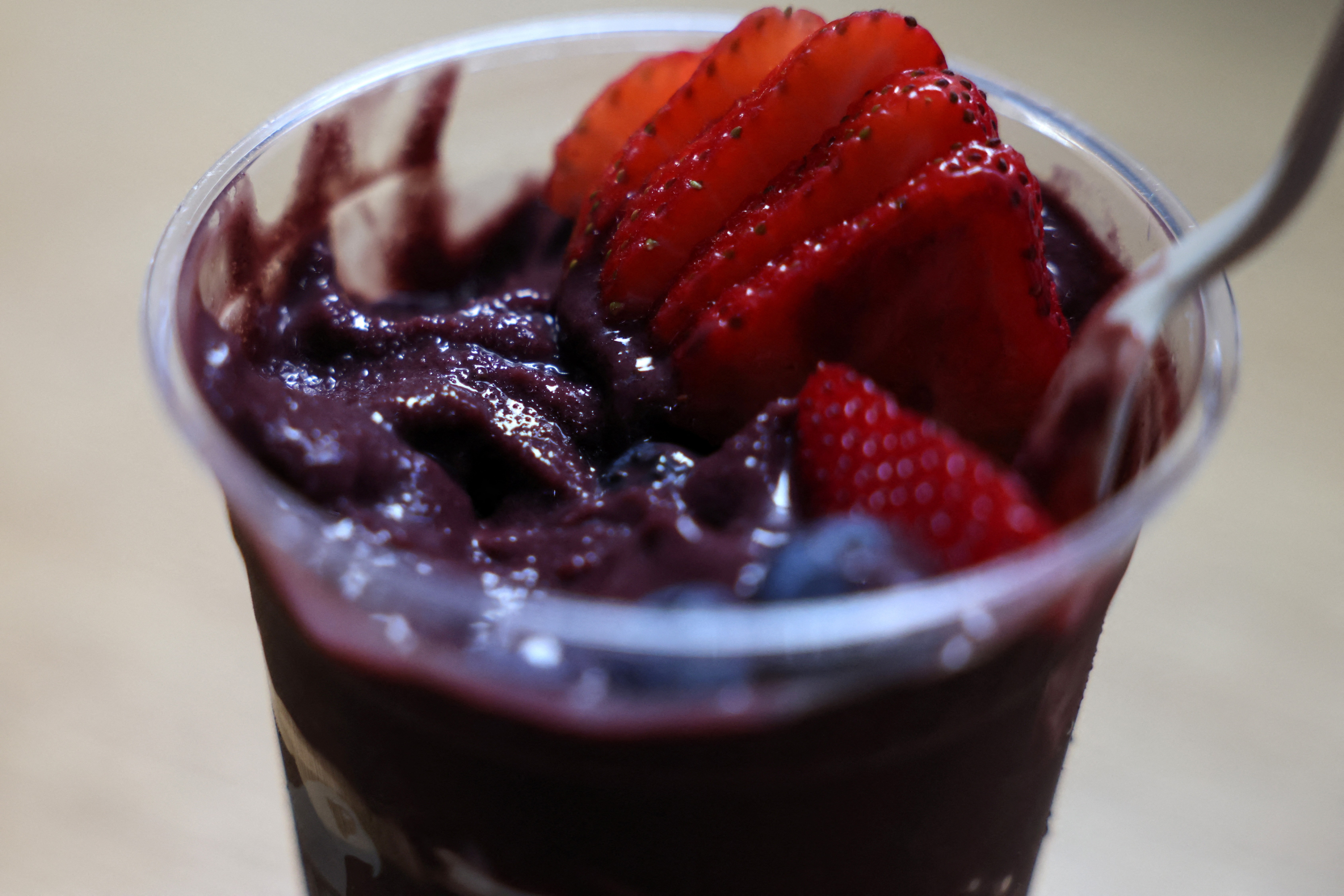 Açaí brasileiro pode virar alimento de luxo nos EUA com tarifaço de Trump