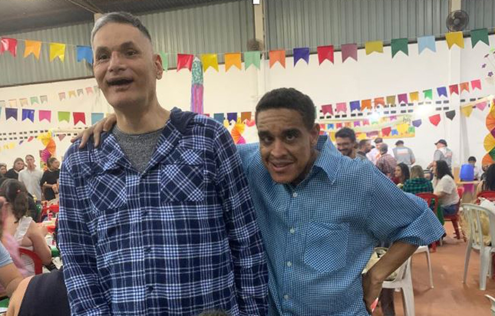 Conheça José e Calu, amigos com deficiência intelectual que não se desgrudam há 30 anos