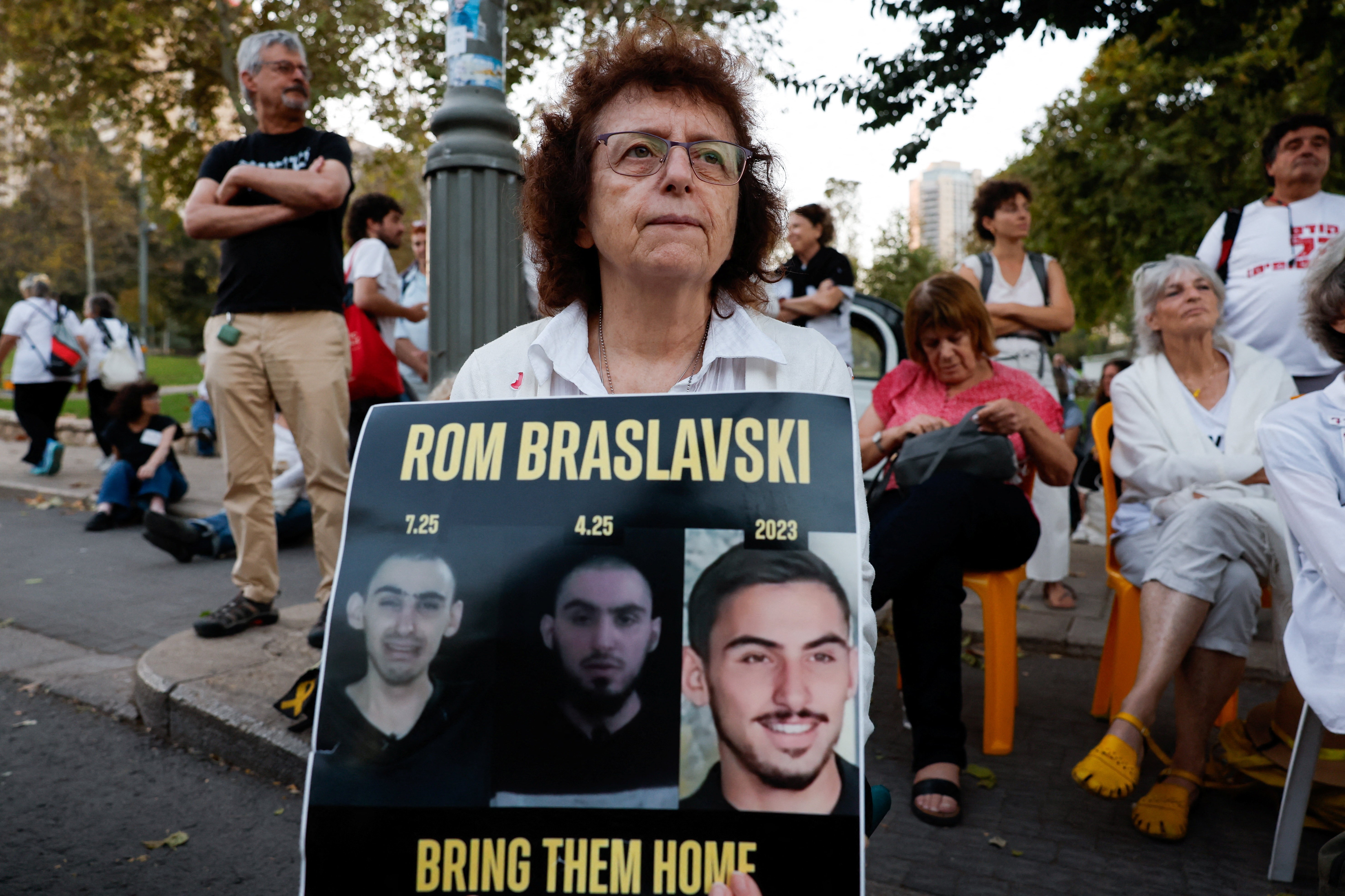 'Incerteza, medo e saudade': família de refém mantido pelo Hamas relata esperança em meio à espera por libertação