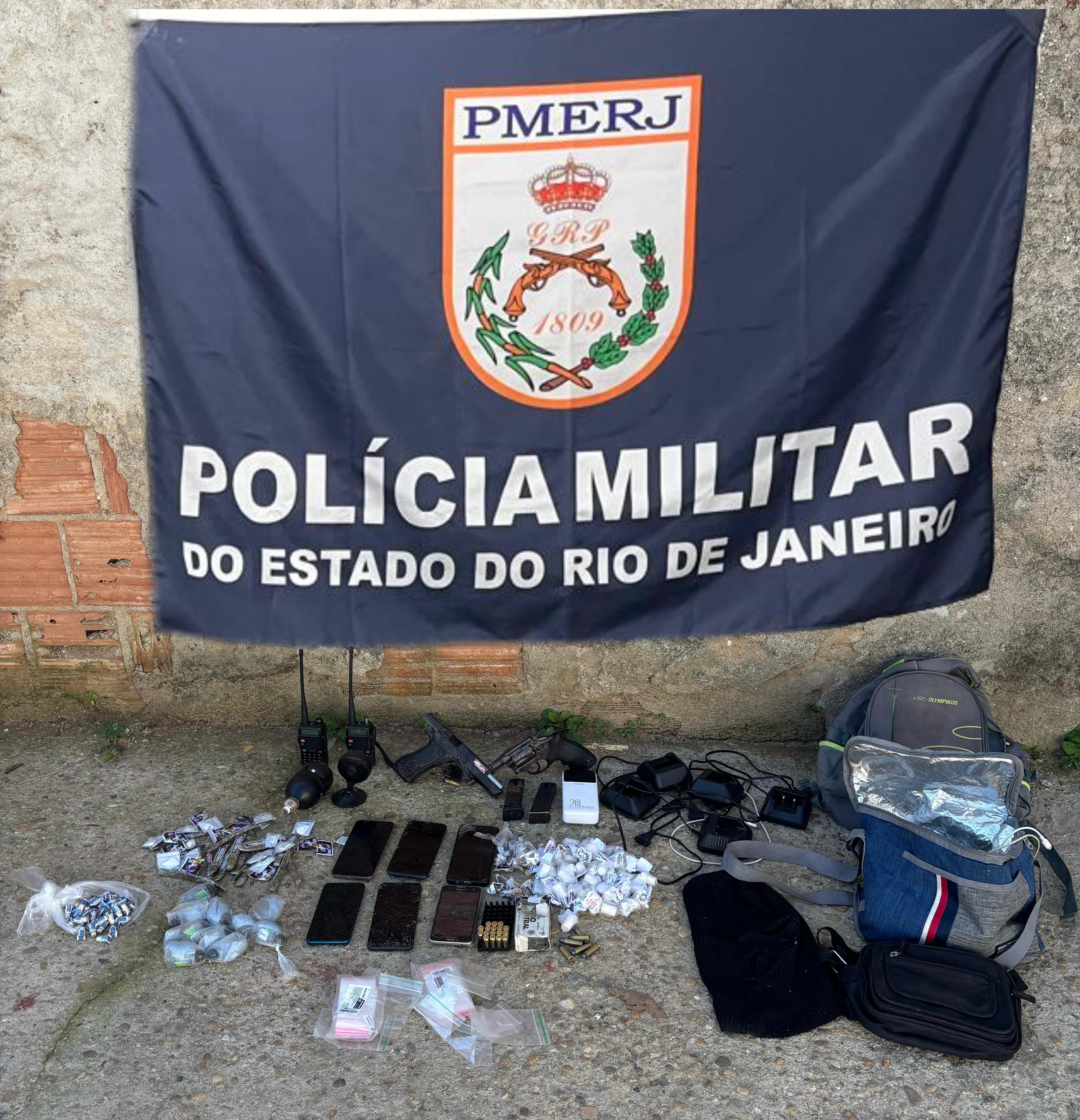 Troca de tiros entre suspeitos e PM deixa dois feridos em Resende