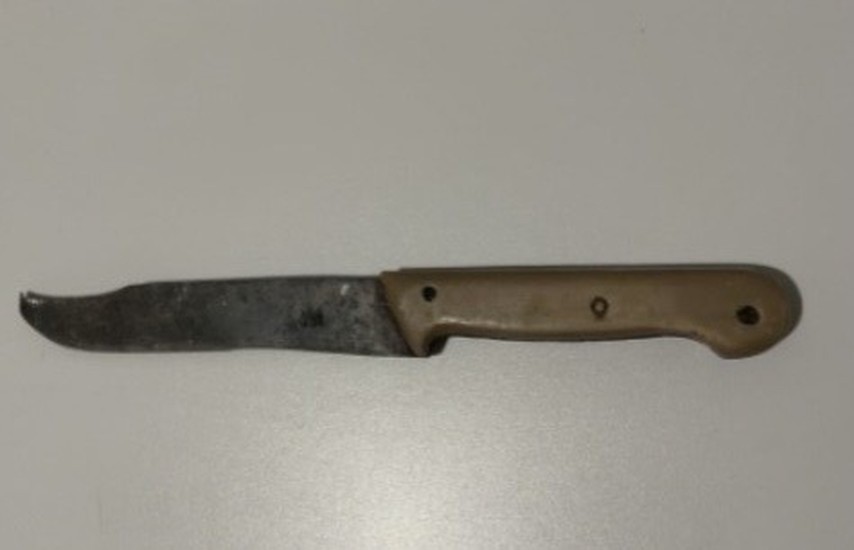 Namorado arrasta adolescente de 15 anos pelos cabelos após ela mostrar filho do casal para conhecida em MG