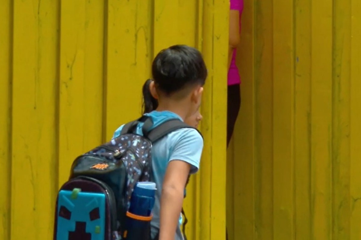 Alunos seguem sem kits de material escolar quase 1 mês após início das aulas em Campo Grande