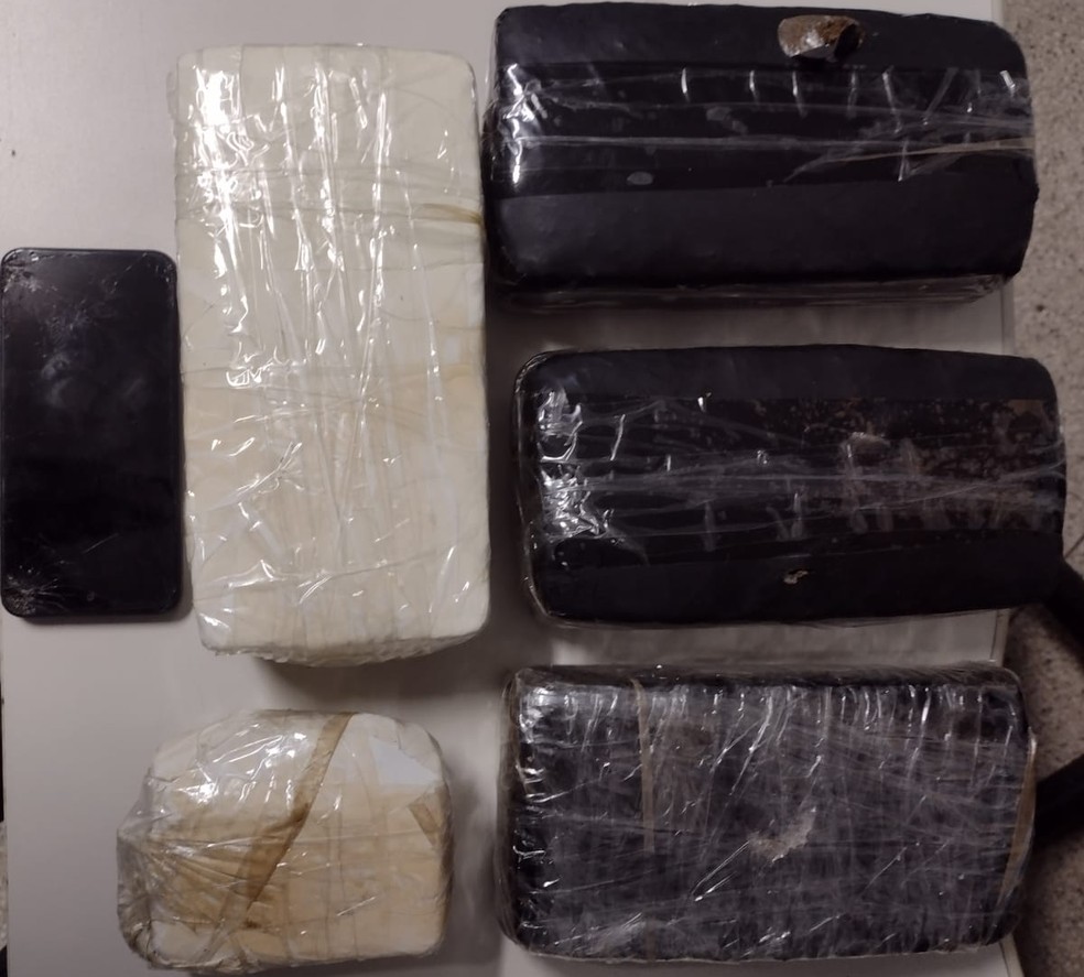 Mulheres foram presas por tráfico de drogas em Presidente Prudente (SP) — Foto: Polícia Civil