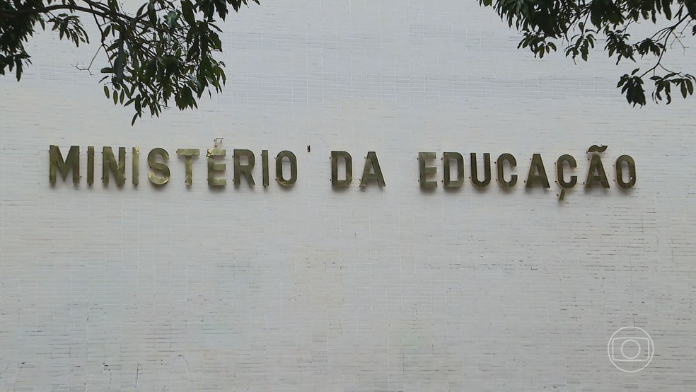 Brasil está entre países que menos investem em educação, aponta relatório da OCDE — Foto: Reprodução/TV Globo