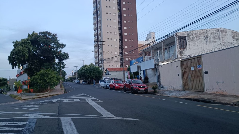 Roubo ao veículo ocorreu próximo a uma barbearia em São José do Rio Preto (SP) — Foto: Arquivo pessoal
