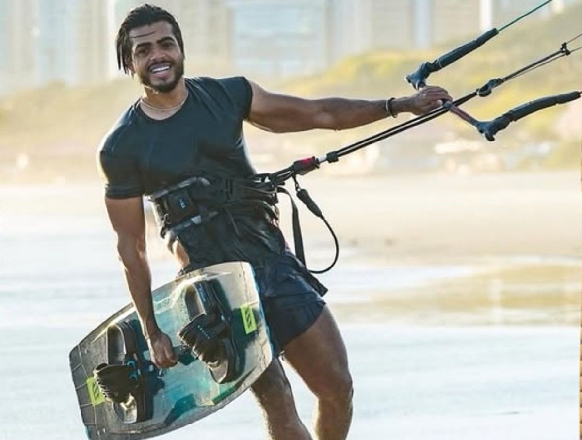 Kitesurfista desaparece na Praia de São Marcos, em São Luís