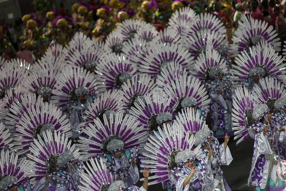 Portela vai receber Mocidade Independente e Beija-Flor nesta sexta-feira, O Dia na Folia