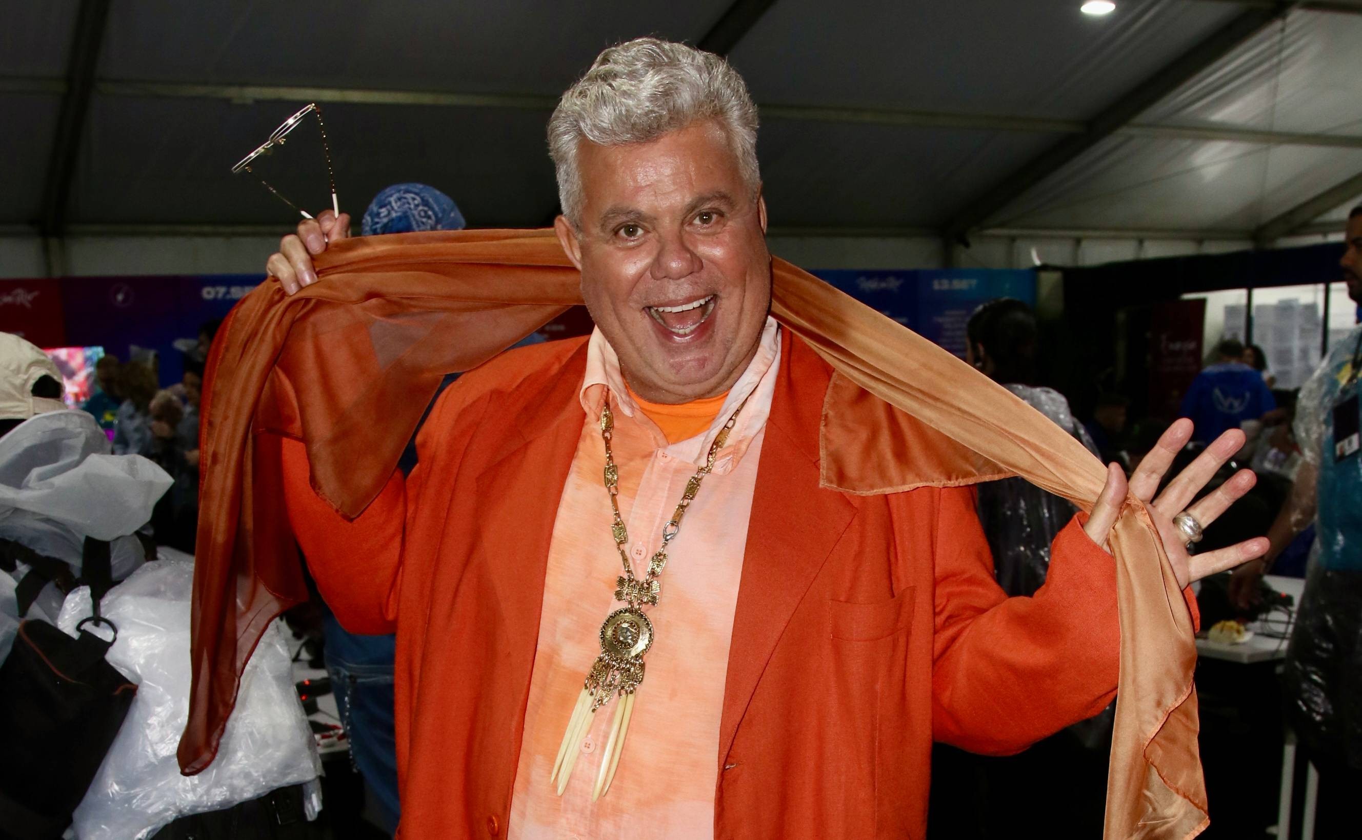 Carnavalesco Milton Cunha é confirmado no festival Love Noronha