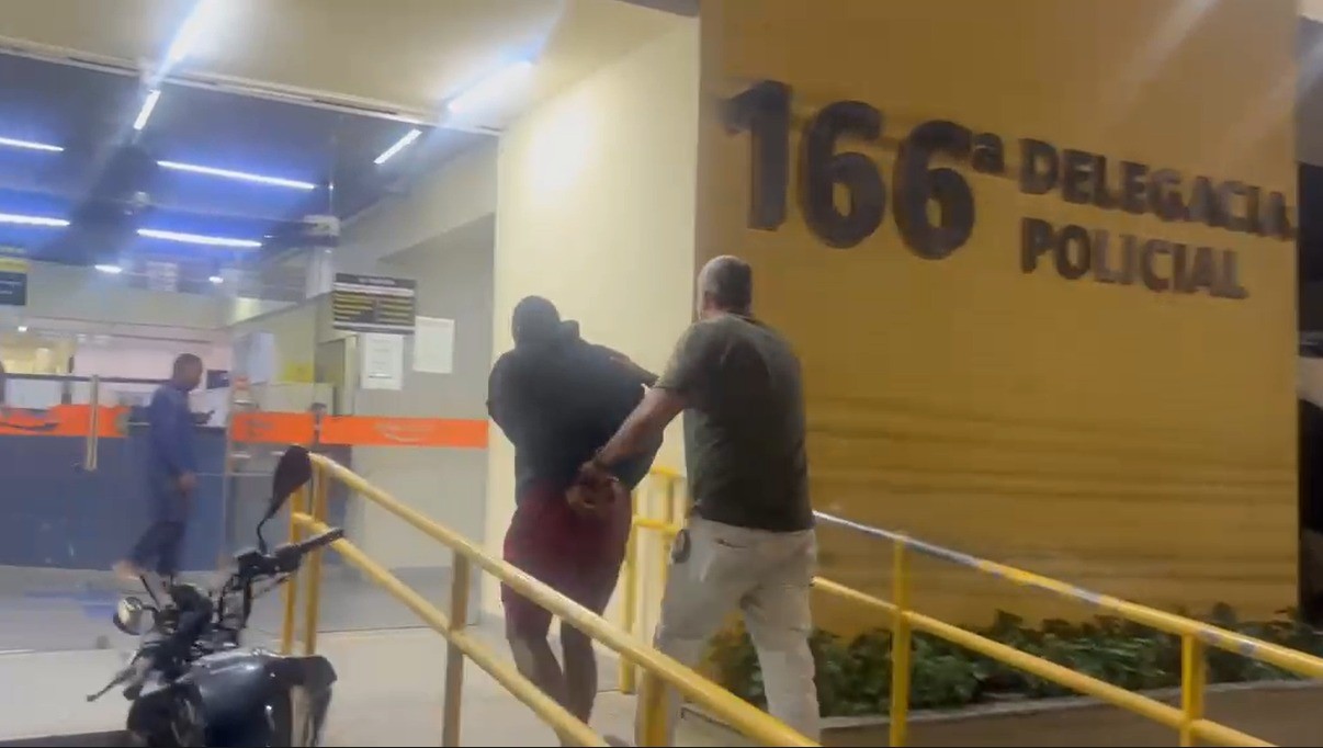 Foragido da Justiça por roubo é preso em Angra dos Reis 