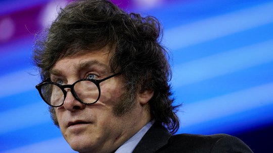 Senado rejeita 'decretaço' de Milei com reformas econômicas - Foto: (Elizabeth Frantz/Reuters)