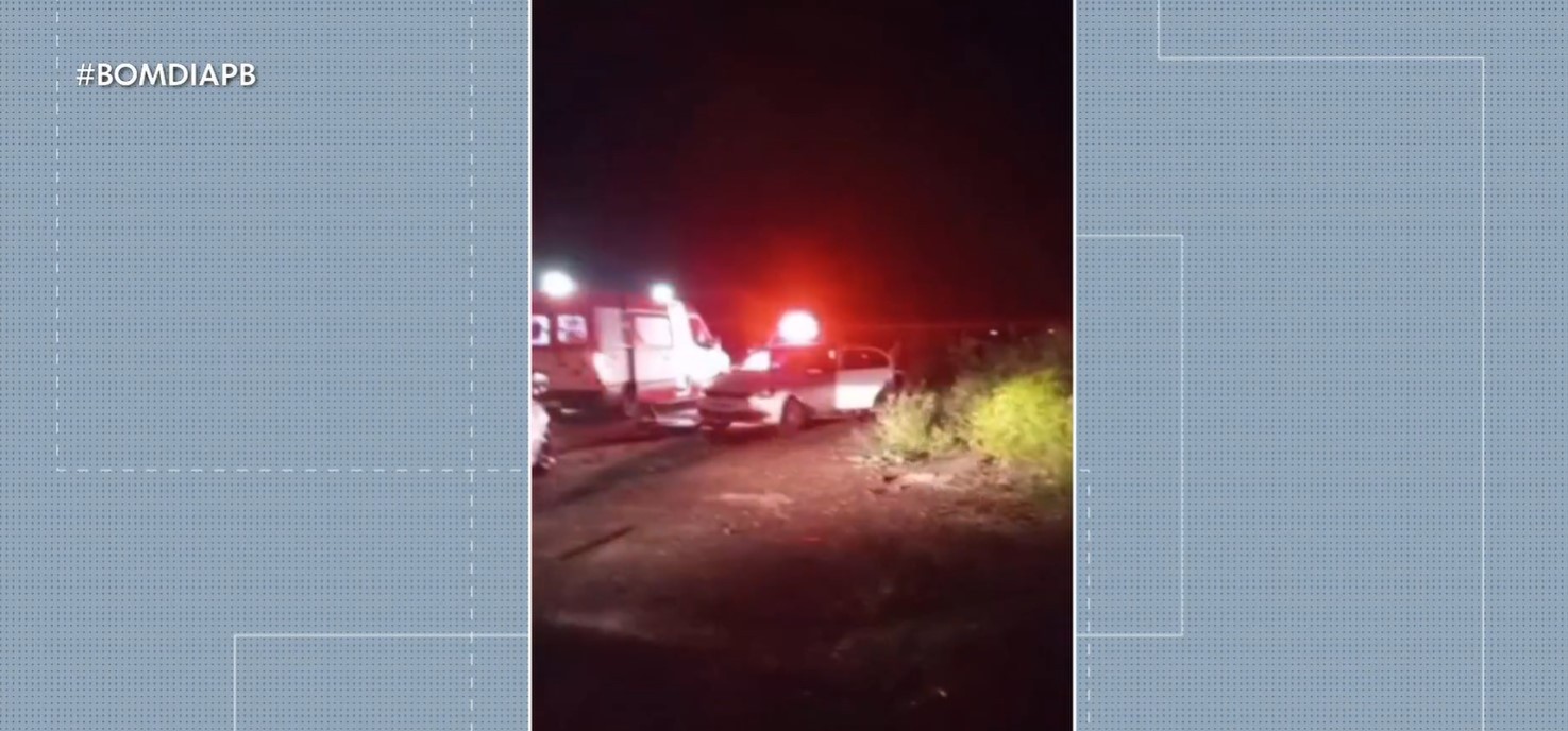Acidente entre carros deixa pai e filho de sete meses mortos, no Sertão da Paraíba