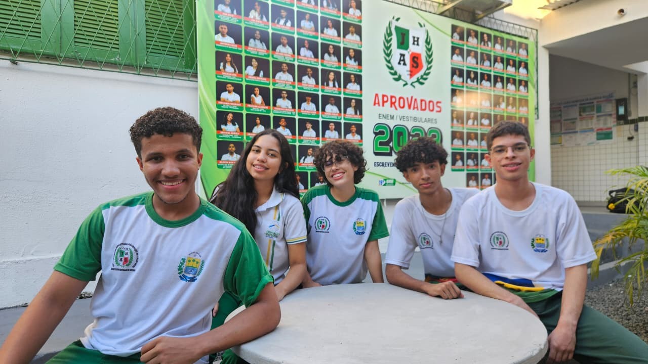 Mais de 30 mil alunos da rede estadual participam do Saeb