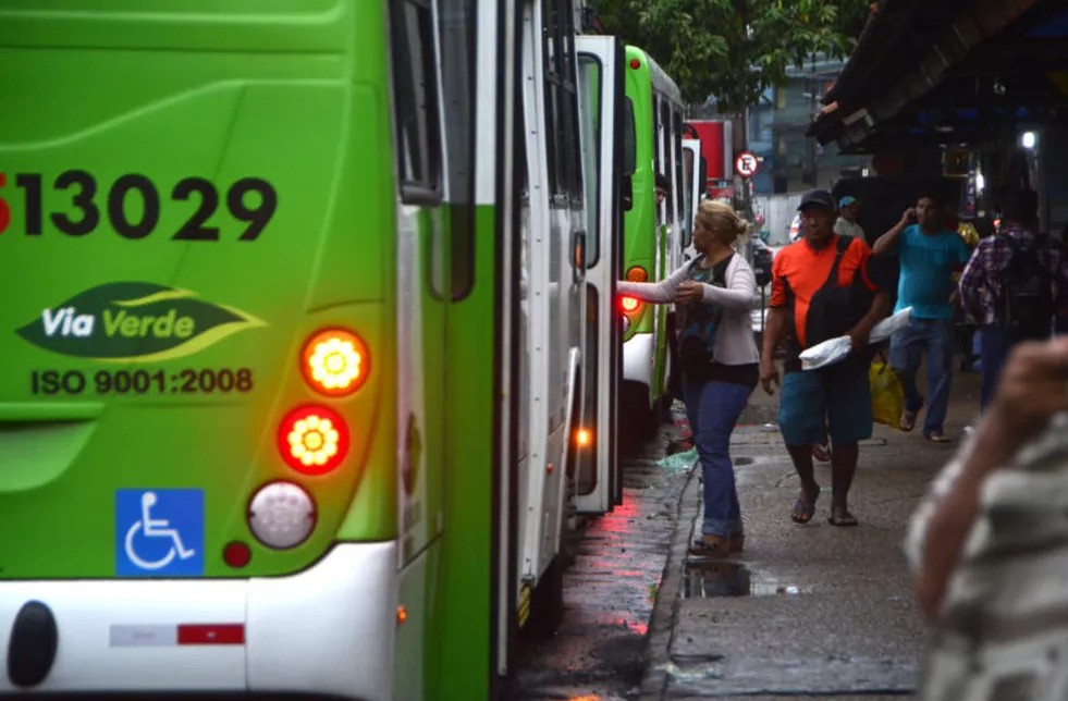 Linhas de ônibus 216 e 128 vão ter trajetos alterados em Manaus a partir desta terça-feira (8)