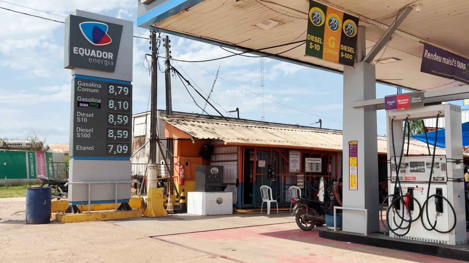 Preço da gasolina dispara no interior do Amazonas e chega a quase R$ 9 em alguns municípios