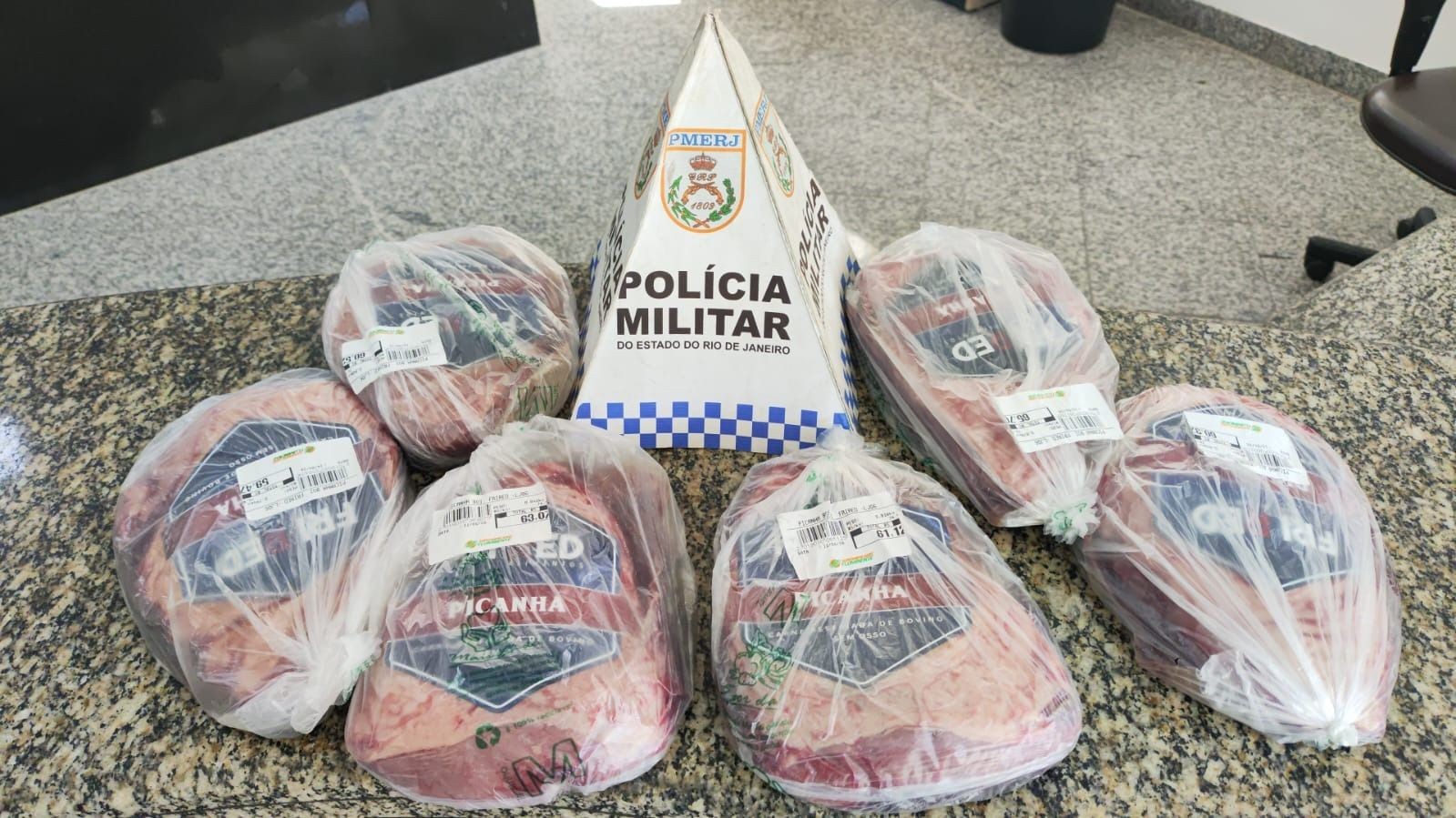 Homem é preso após furtar picanha em supermercado de Itaperuna