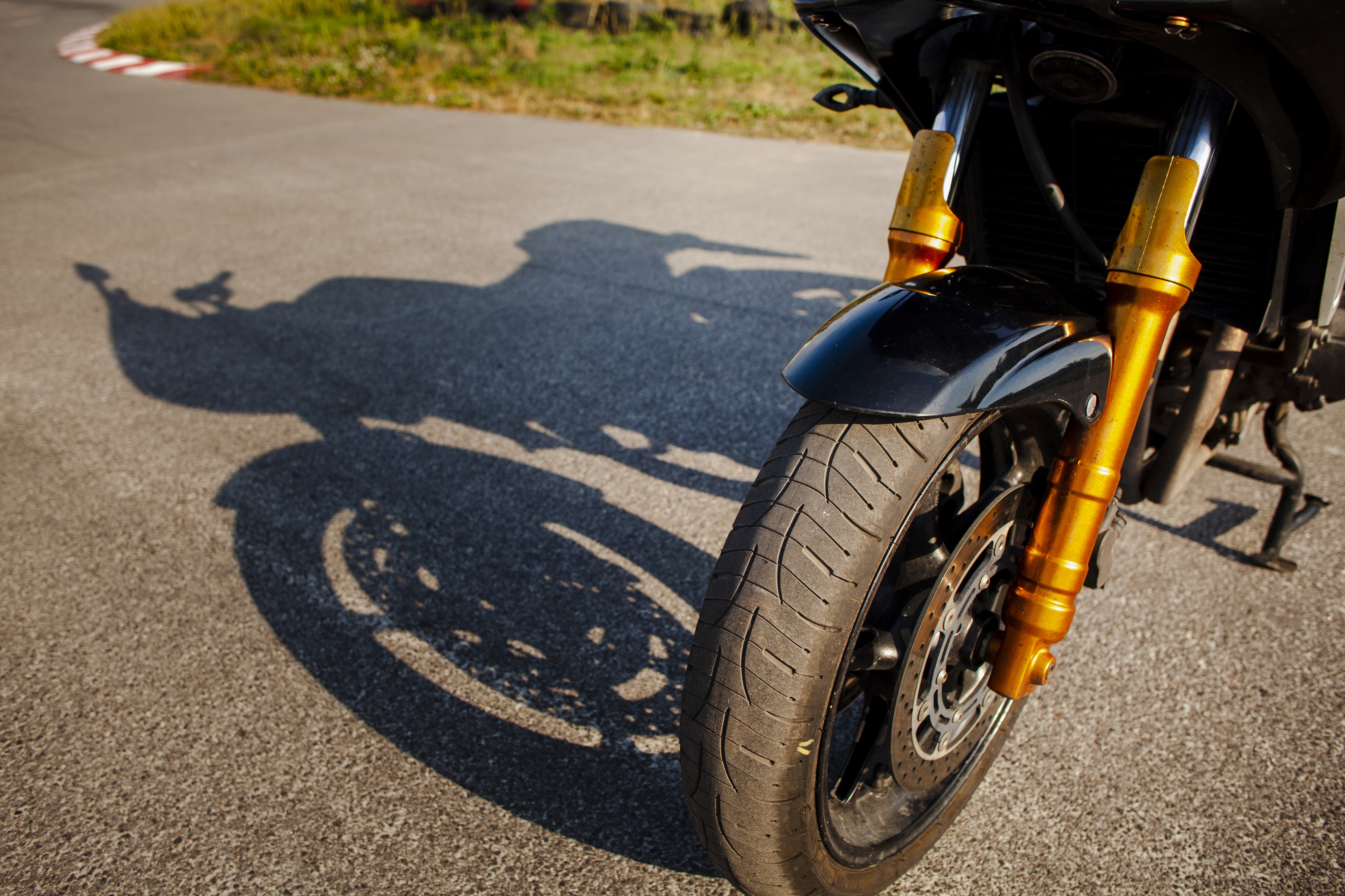 Motorista é condenado a pagar R$ 20 mil a motociclista que perdeu dedo do pé em acidente no RN