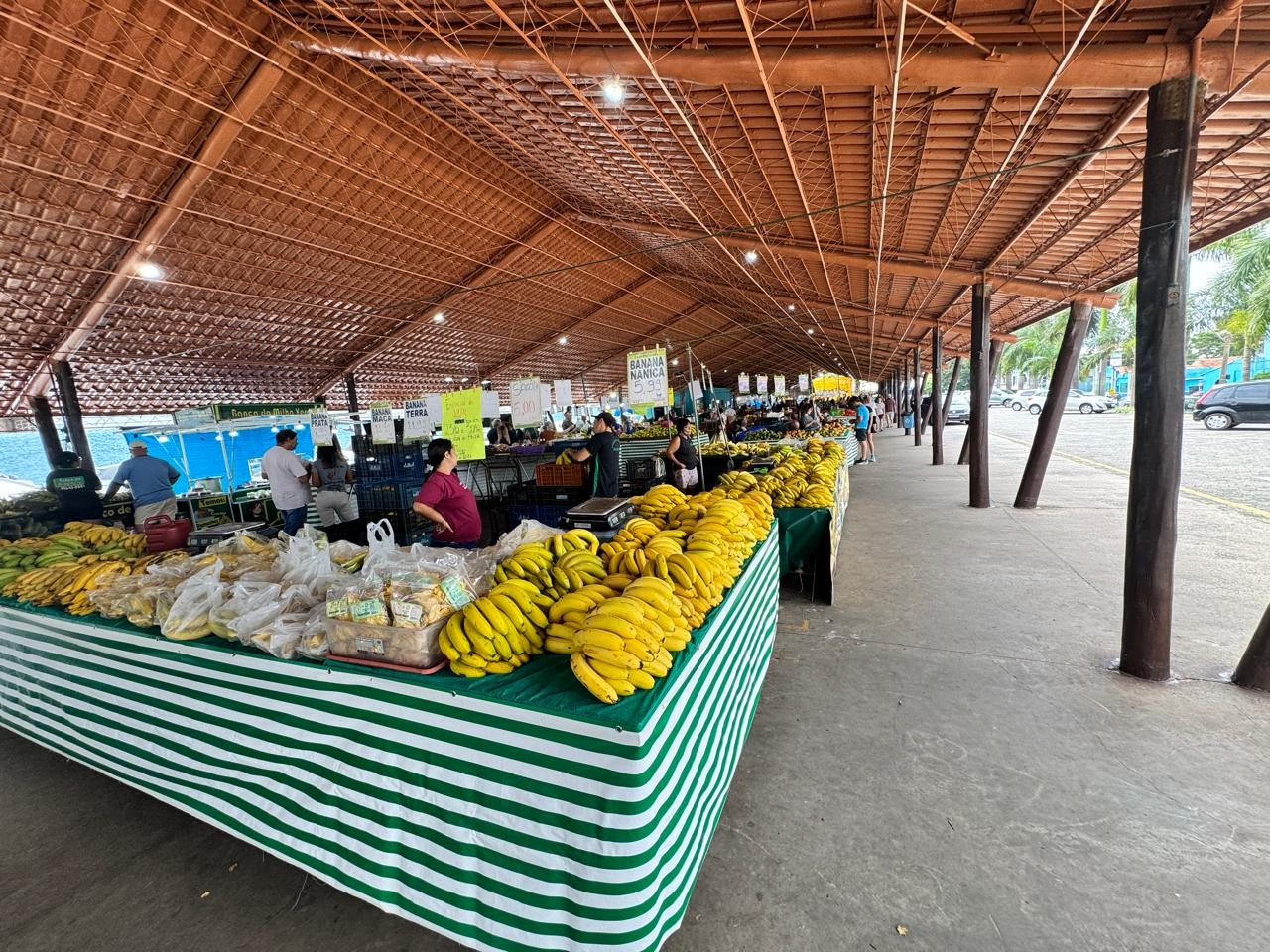 Varejão Especial de Festas começa dia 23 e pode vender até 105 toneladas em Piracicaba, diz prefeitura