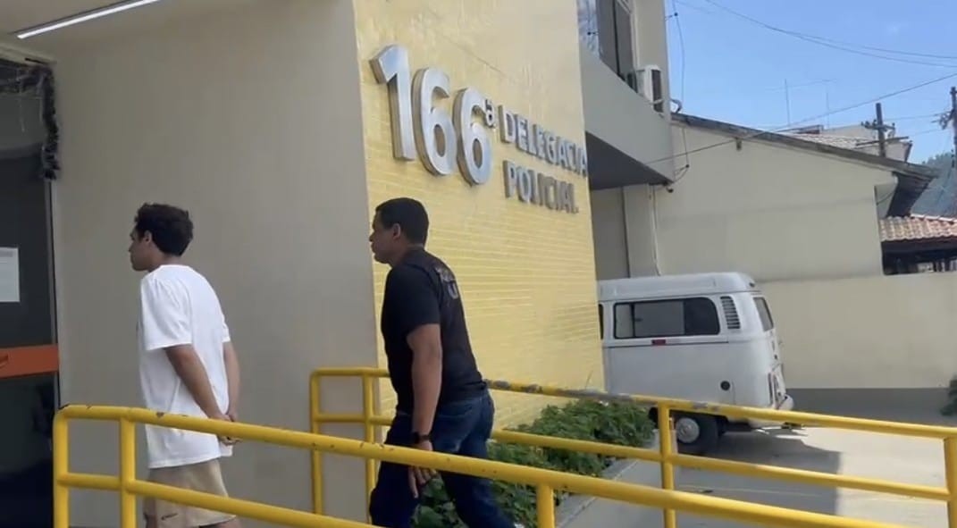 Jovem é preso após tentar matar namorado da ex-companheira em Angra dos Reis